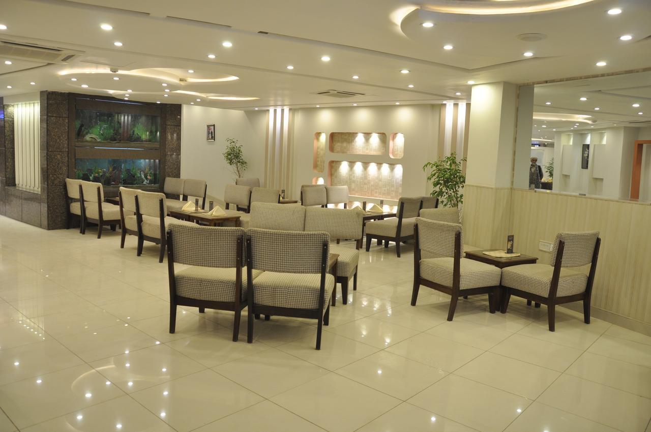 Fort Continental Hotel Peshawar Exterior photo