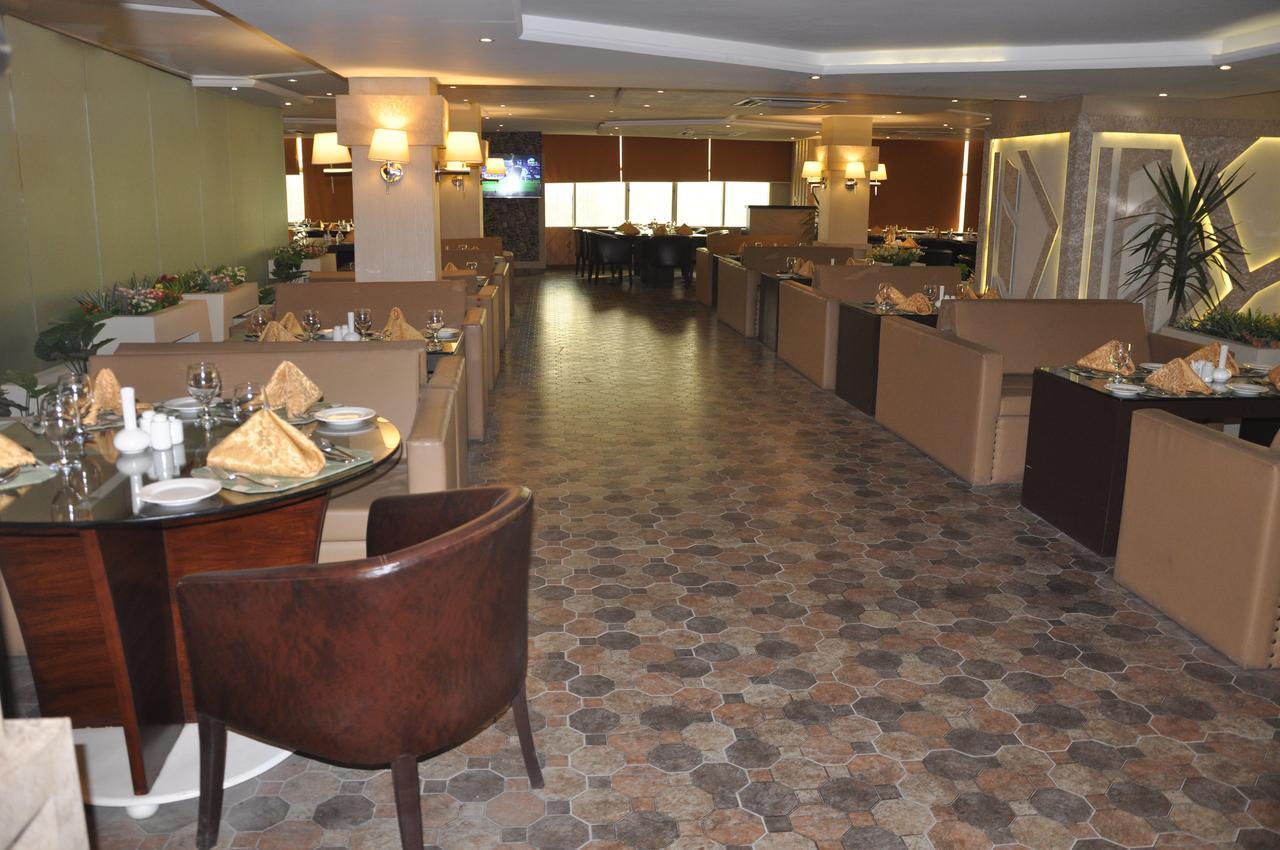 Fort Continental Hotel Peshawar Room photo
